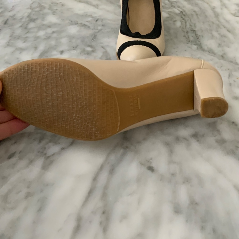 Stuart Weizman Beige With Black Trim 9 M - image 7